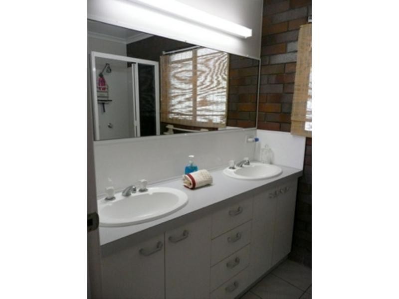 290 Sylvan Drive, Moore Park Beach QLD 4670