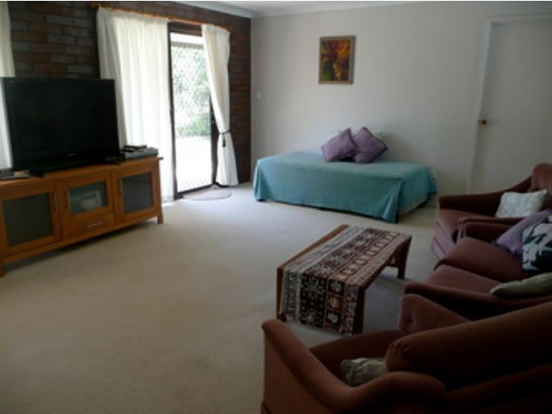 290 Sylvan Drive, Moore Park Beach QLD 4670