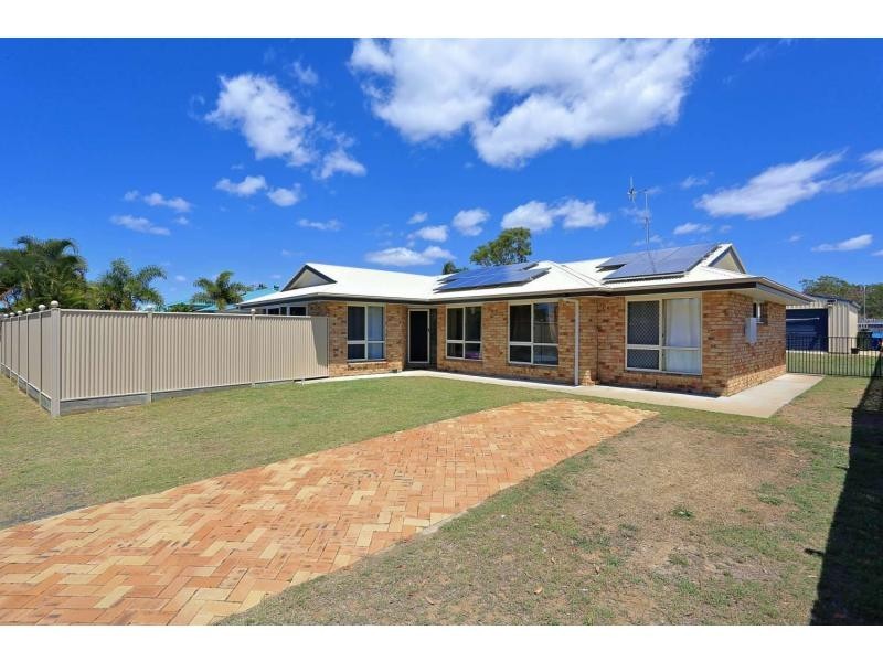 39 Acacia Street, Moore Park Beach QLD 4670