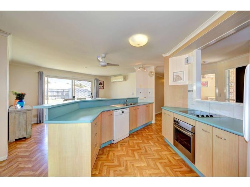 39 Acacia Street, Moore Park Beach QLD 4670