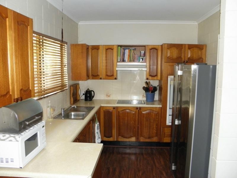 8 Plum Tree Crescent, Moore Park Beach QLD 4670