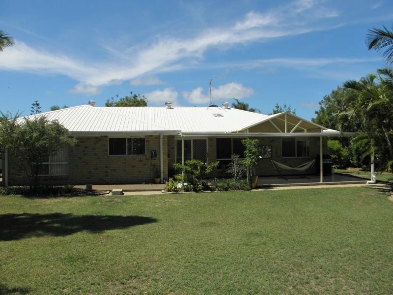 5 Bangalow Street, Moore Park Beach QLD 4670