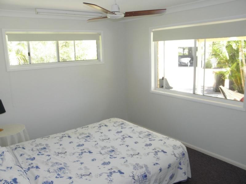 5 Bangalow Street, Moore Park Beach QLD 4670