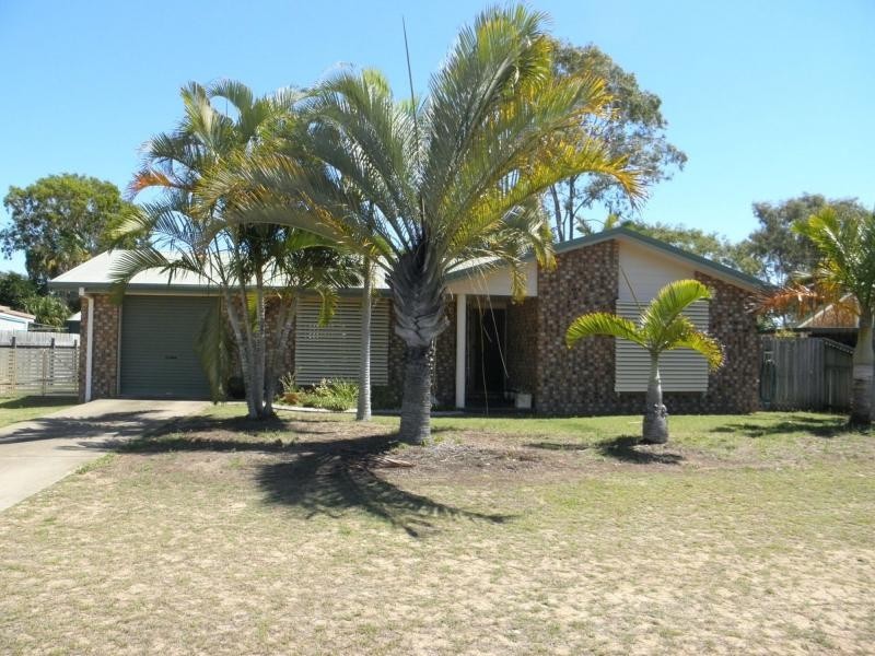 Moore Park Beach QLD 4670