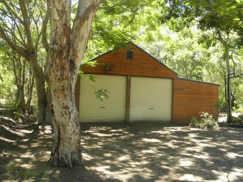 Moore Park Beach QLD 4670