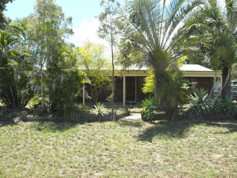 5 Olive Drive, Moore Park Beach QLD 4670