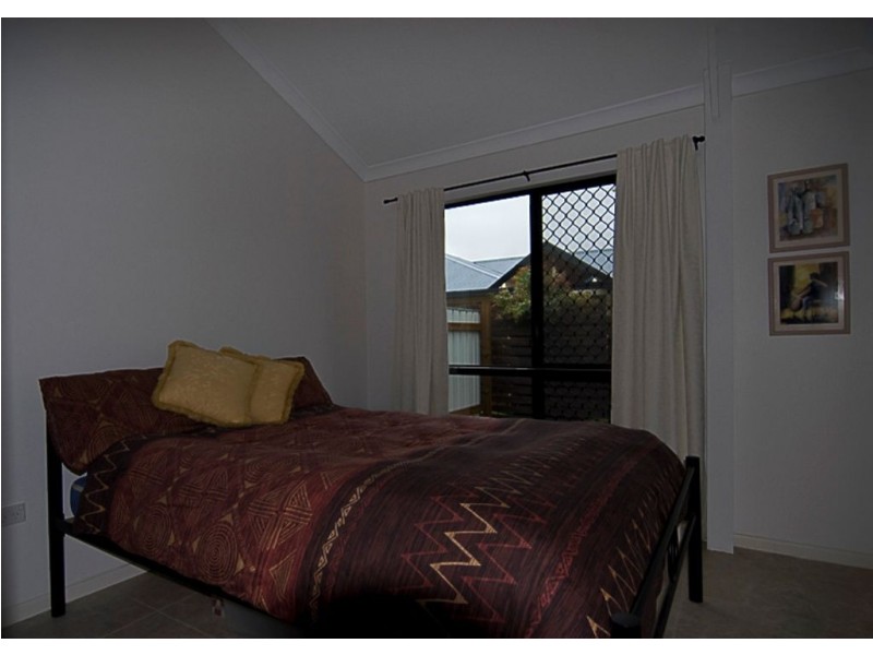 26 Acacia Street, Moore Park Beach QLD 4670