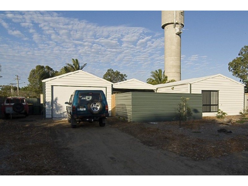 26 Acacia Street, Moore Park Beach QLD 4670
