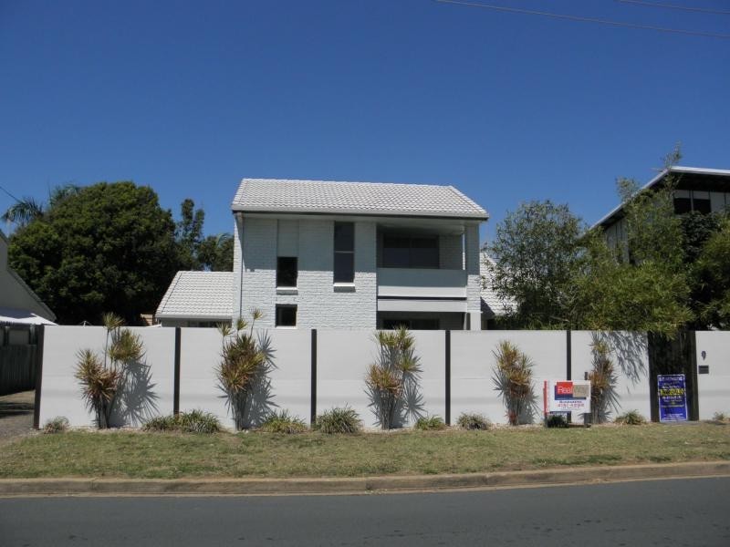 Moore Park Beach QLD 4670