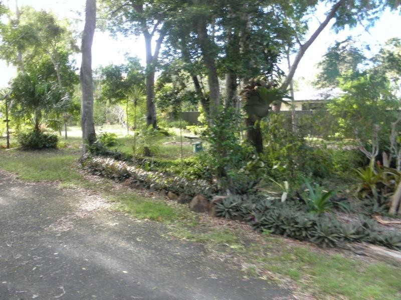Moore Park Beach QLD 4670