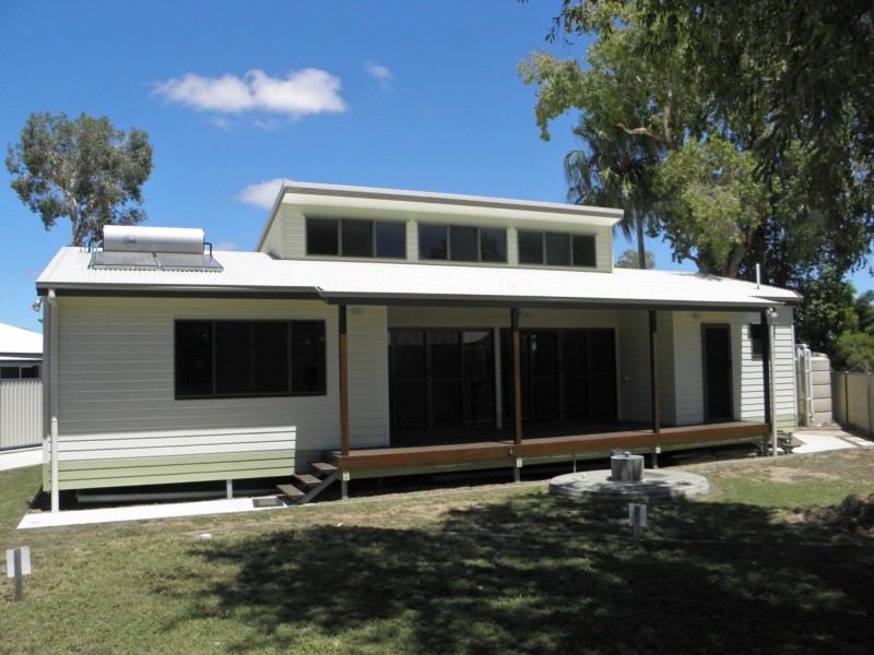 36 Acacia Street, Moore Park Beach QLD 4670