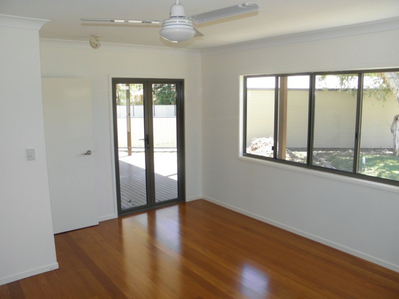 36 Acacia Street, Moore Park Beach QLD 4670