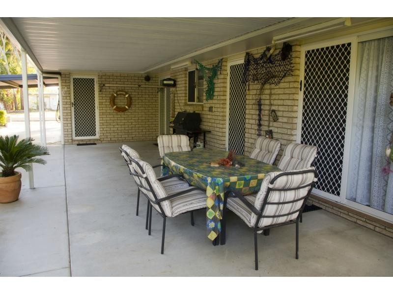 6 Kindt Street, Moore Park Beach QLD 4670