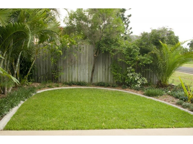 6 Kindt Street, Moore Park Beach QLD 4670