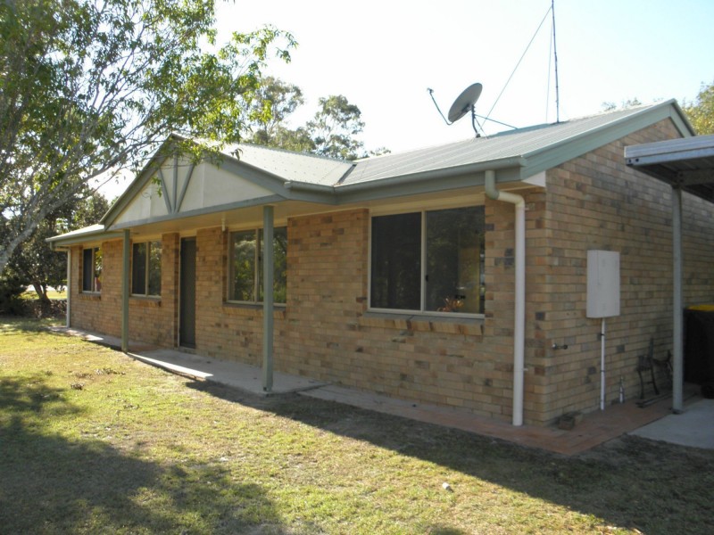 Moore Park Beach QLD 4670