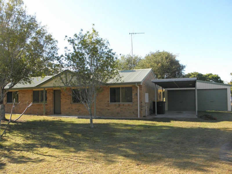 Moore Park Beach QLD 4670