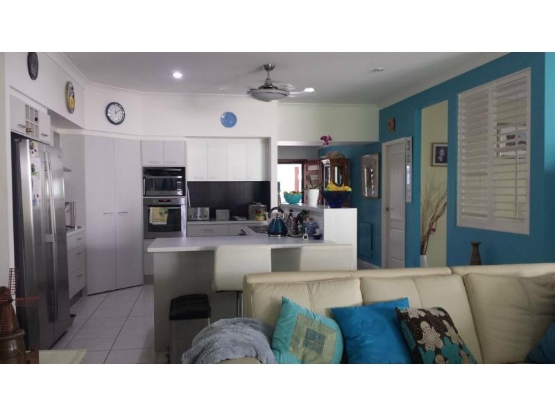 19 Alexander Drive, Moore Park Beach QLD 4670