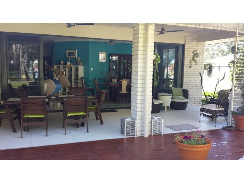 19 Alexander Drive, Moore Park Beach QLD 4670