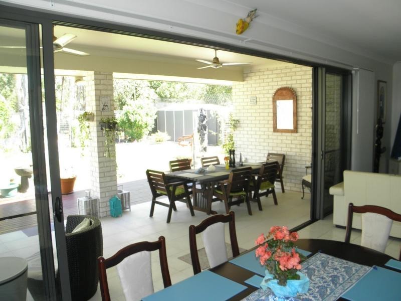 19 Alexander Drive, Moore Park Beach QLD 4670