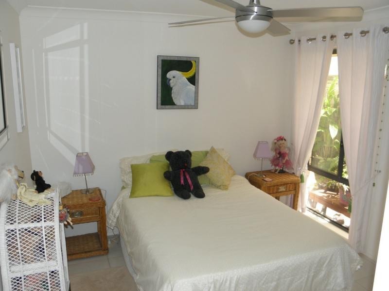 19 Alexander Drive, Moore Park Beach QLD 4670