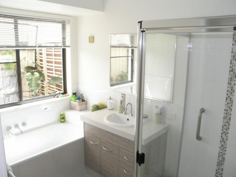 19 Alexander Drive, Moore Park Beach QLD 4670