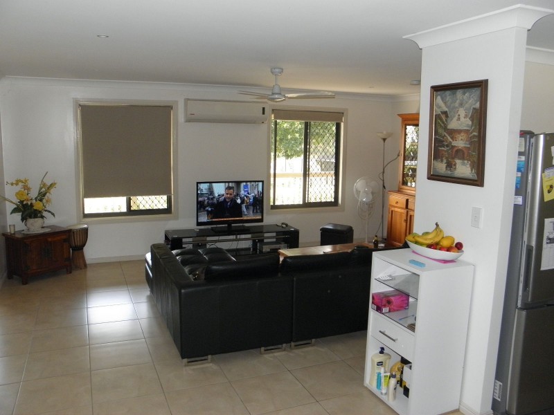 24 Palm View Drive, Moore Park Beach QLD 4670