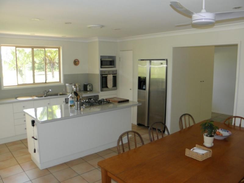 186 Sylvan Drive, Moore Park Beach QLD 4670