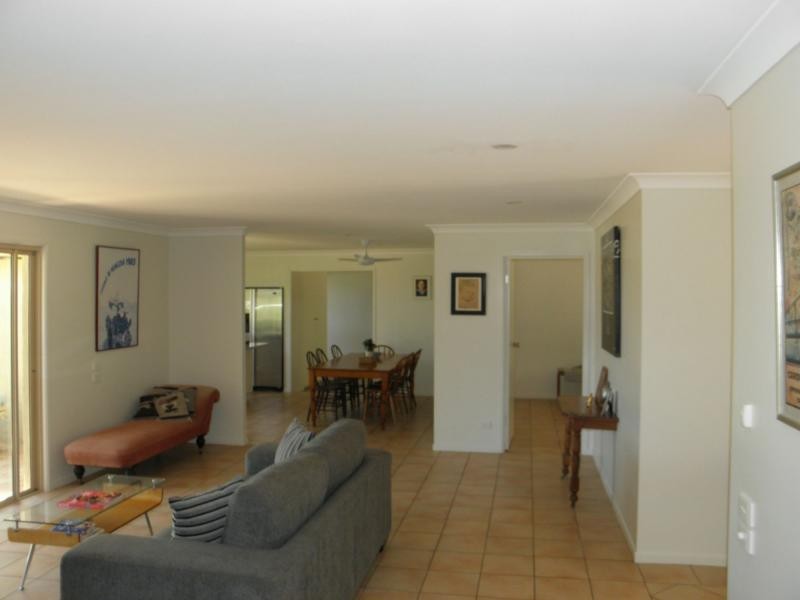 186 Sylvan Drive, Moore Park Beach QLD 4670