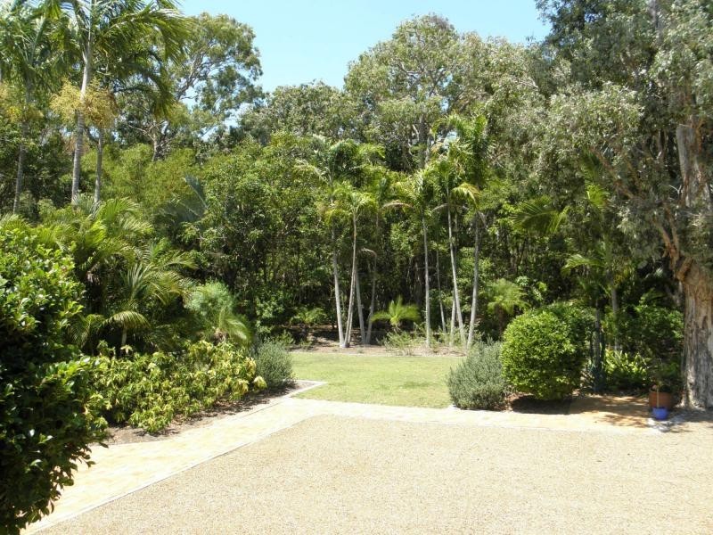 186 Sylvan Drive, Moore Park Beach QLD 4670