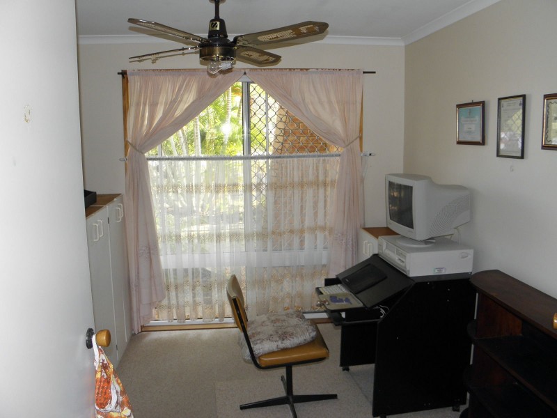 10 Oak Street, Moore Park Beach QLD 4670