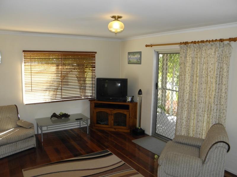 34 Moore Park Road, Moore Park Beach QLD 4670