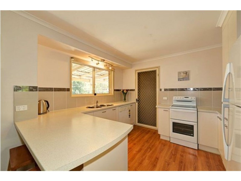 12 Lagoon Drive, Moore Park Beach QLD 4670