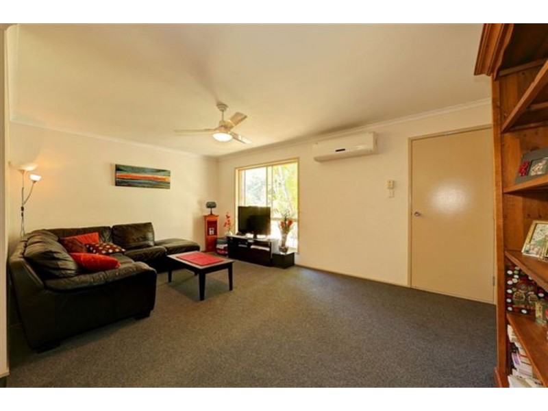 12 Lagoon Drive, Moore Park Beach QLD 4670