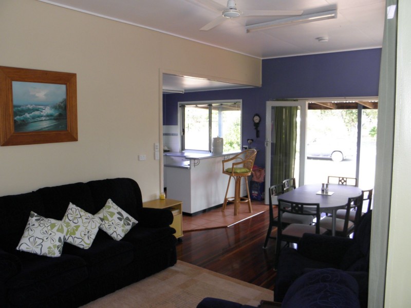 3 Hibiscus Avenue, Moore Park Beach QLD 4670