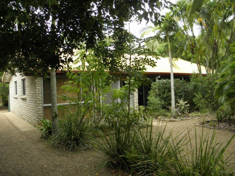 Moore Park Beach QLD 4670