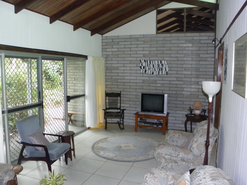 Moore Park Beach QLD 4670