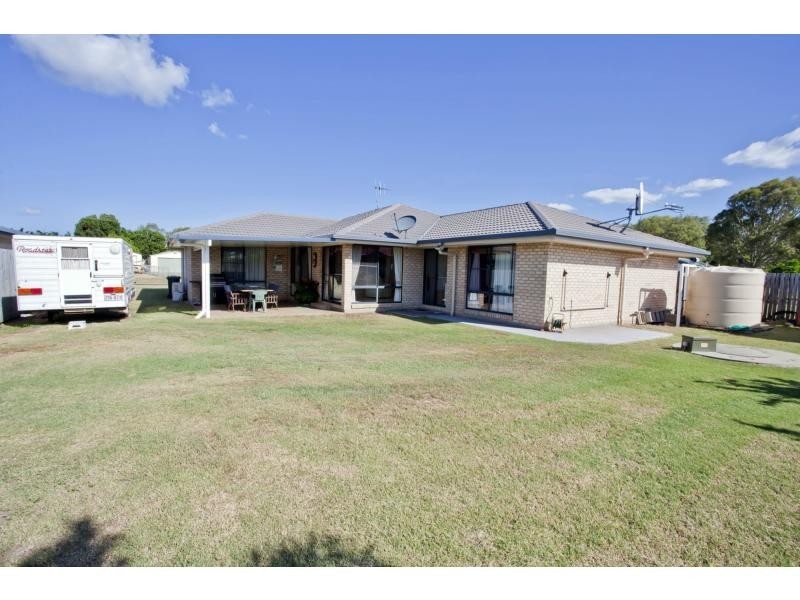 2 Alexander Drive, Moore Park Beach QLD 4670