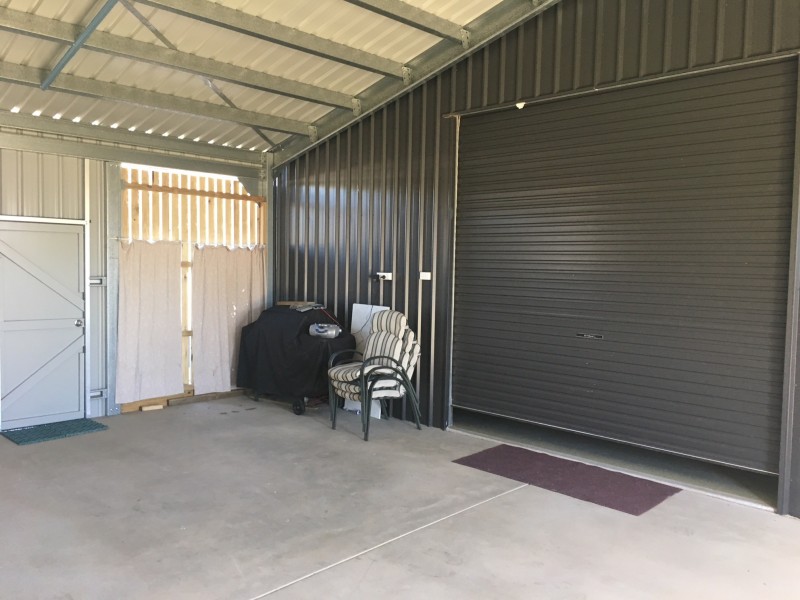 3 Acacia St, Moore Park Beach QLD 4670