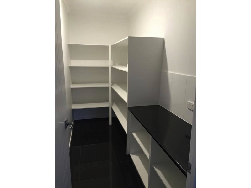 33 Hannah Ct, Moore Park Beach QLD 4670