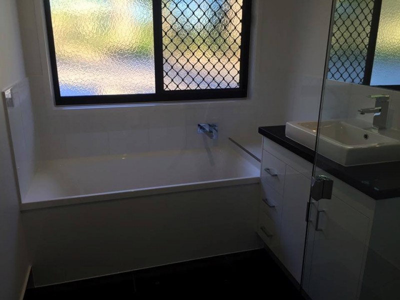 33 Hannah Ct, Moore Park Beach QLD 4670