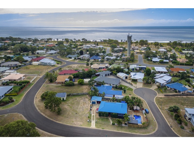 12 Alexander Drive, Moore Park Beach QLD 4670