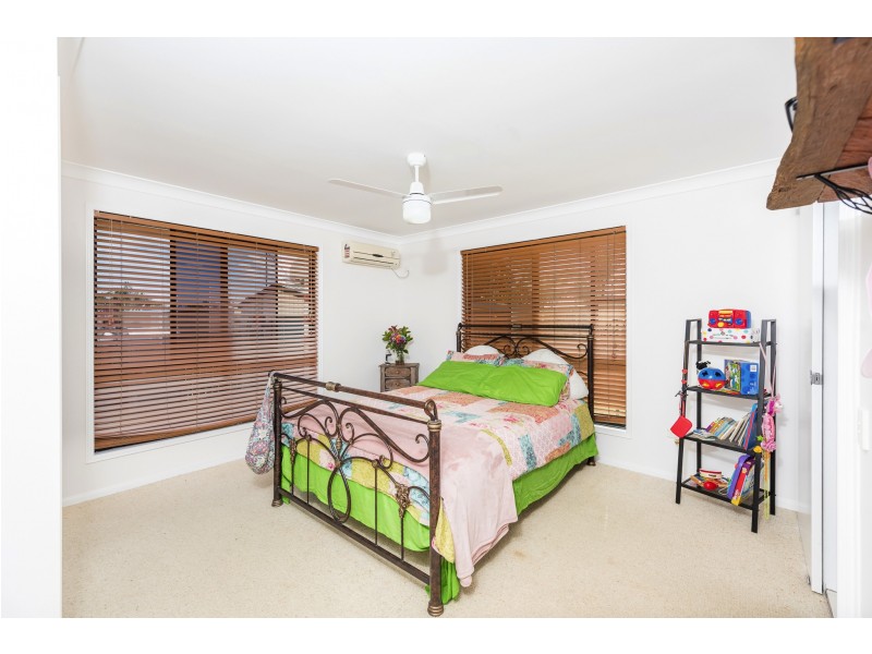 12 Alexander Drive, Moore Park Beach QLD 4670