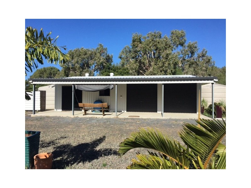 26 Sylvan Dr, Moore Park Beach QLD 4670
