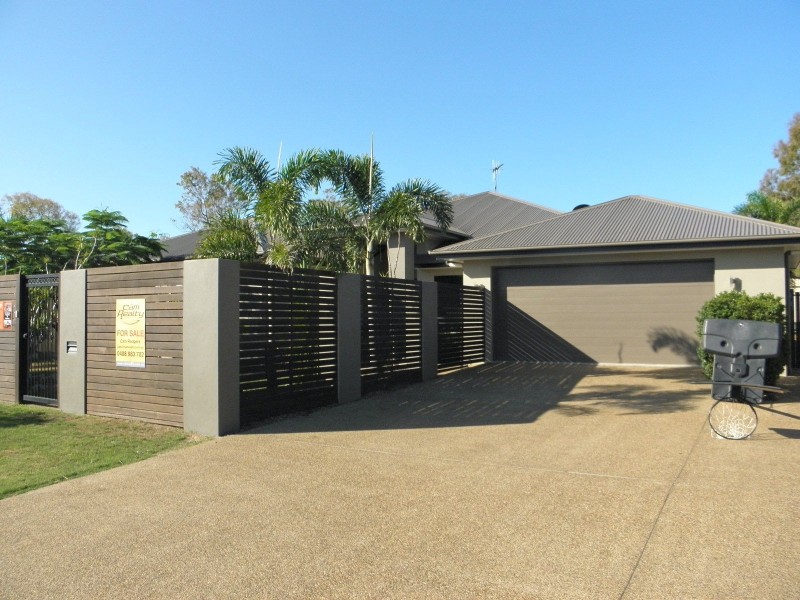 Moore Park Beach QLD 4670