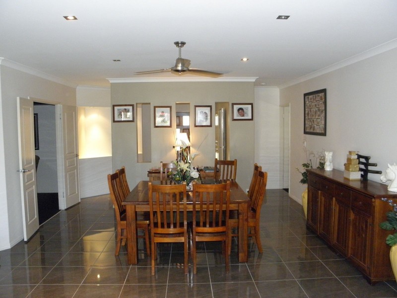 Moore Park Beach QLD 4670