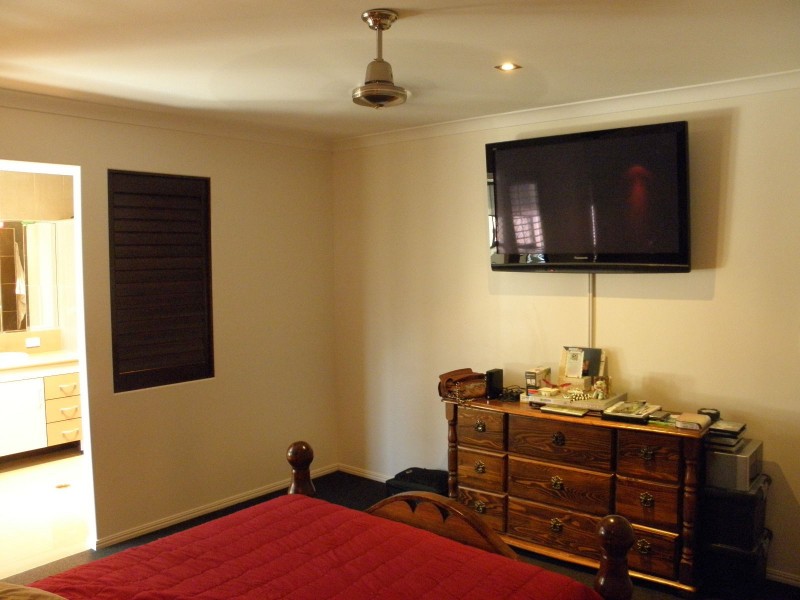 Moore Park Beach QLD 4670