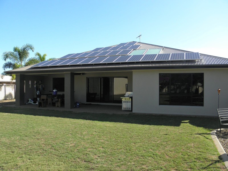 Moore Park Beach QLD 4670