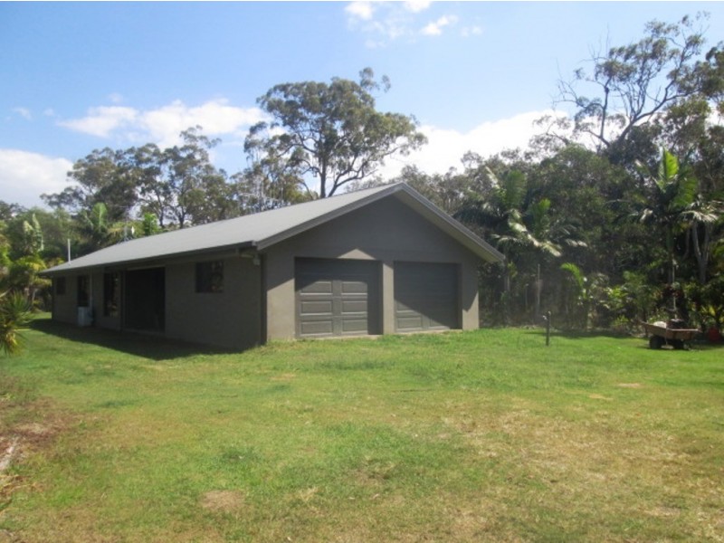 49 Isaac Moore Dr, Moore Park Beach QLD 4670