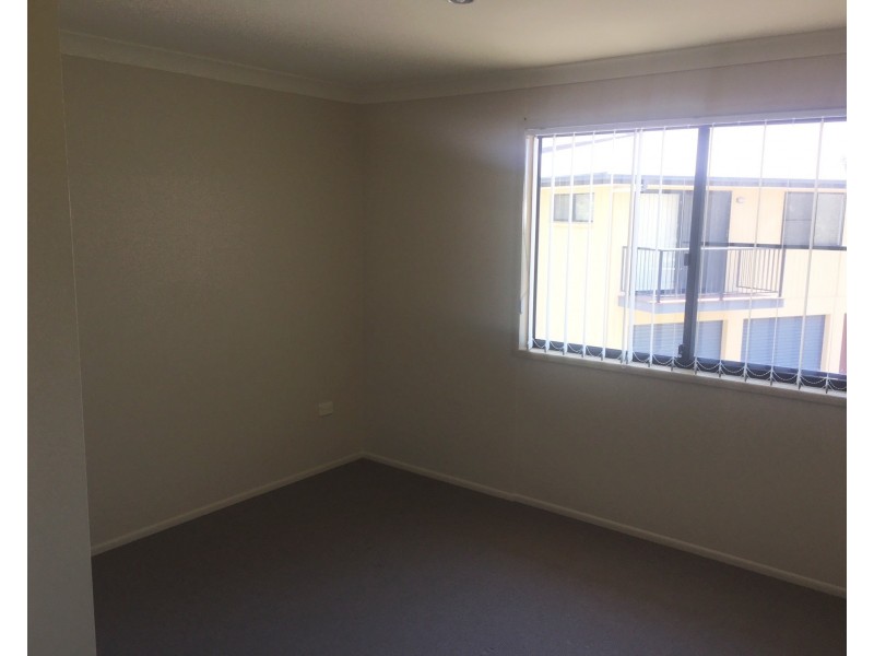 2/162 Sylvan Drive, Moore Park Beach QLD 4670