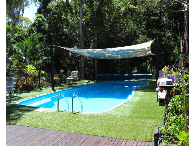 Moore Park Beach QLD 4670